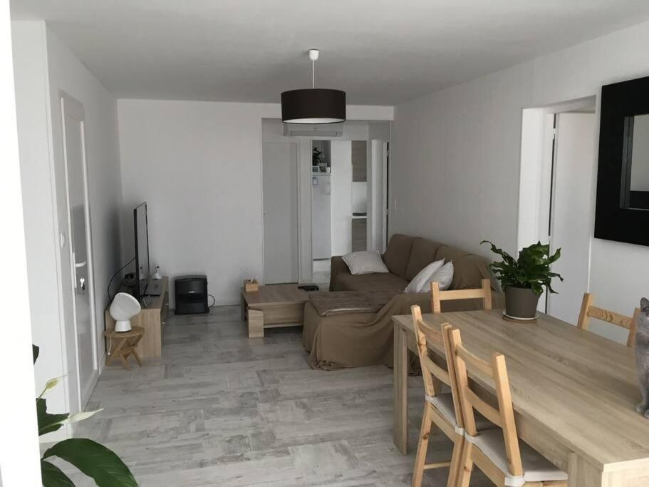 Appartement T3 Proche De La Mer Narbonne Exterior foto