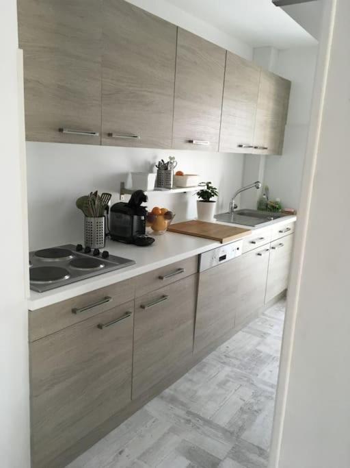 Appartement T3 Proche De La Mer Narbonne Exterior foto