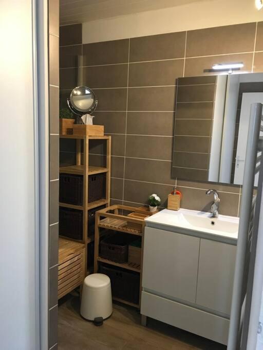 Appartement T3 Proche De La Mer Narbonne Exterior foto